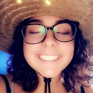 Meet your Posher, Holly